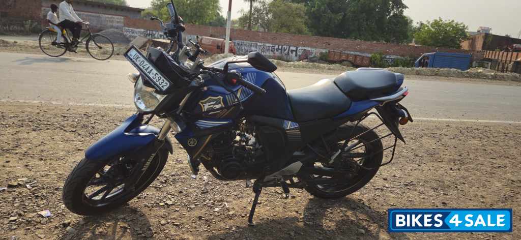 Yamaha FZ-S FI V2