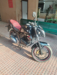 Black Suzuki Gixxer 150