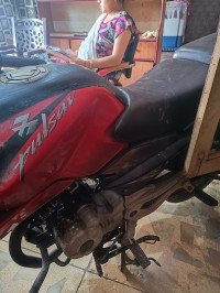 Bajaj Pulsar 135LS