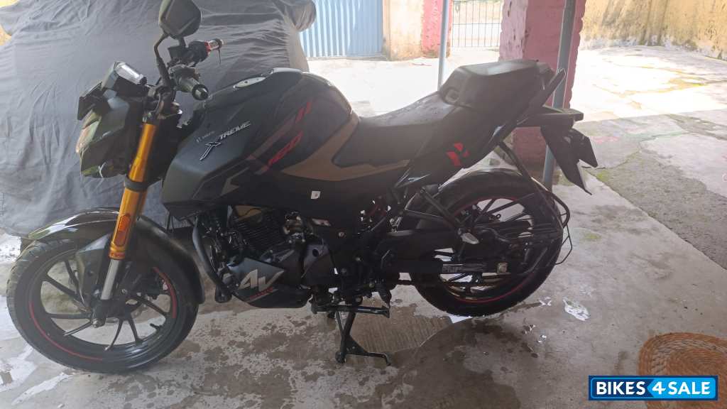 Hero Xtreme 160R 4V Pro
