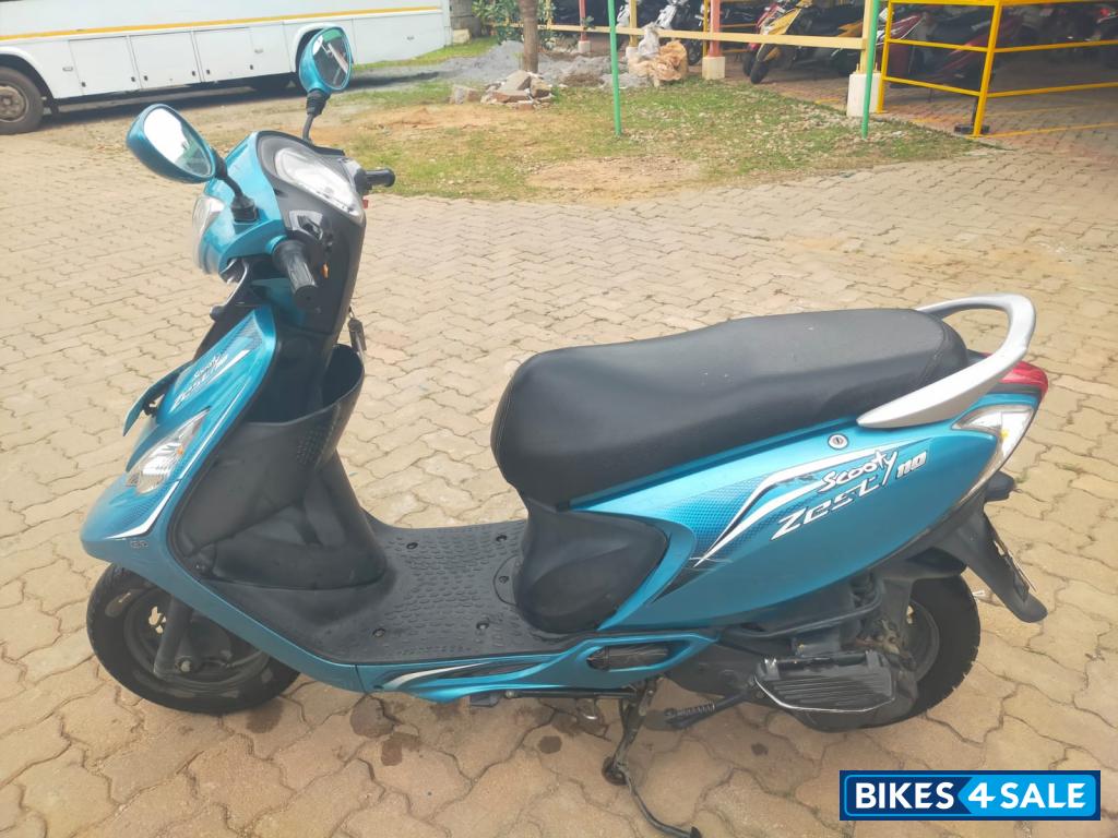 TVS Scooty Zest 110 BS6