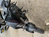 Bajaj Dominar