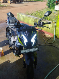 Gloss Pewter Grey Bajaj Pulsar NS400Z 2025