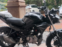 Black Hero Xtreme 125R