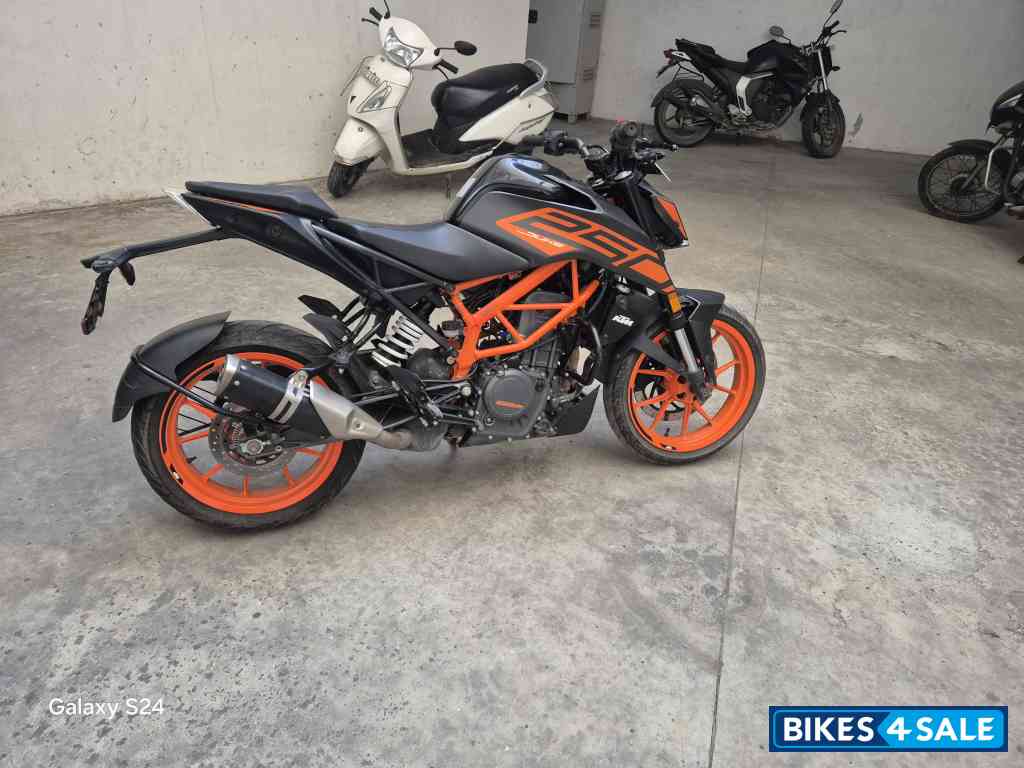 Dark Galvano KTM Duke 250