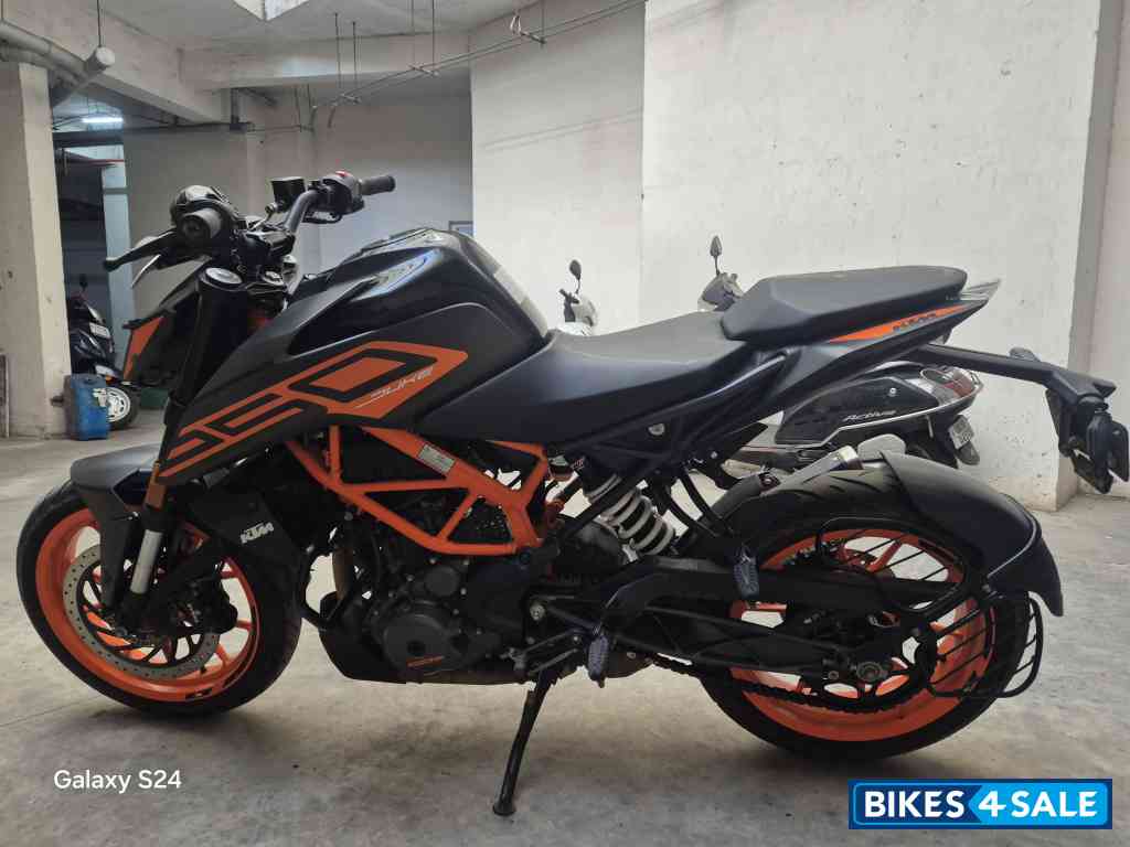 Dark Galvano KTM Duke 250