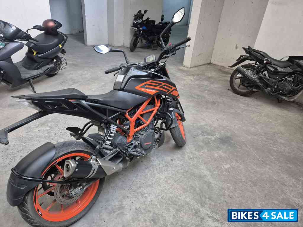 Dark Galvano KTM Duke 250