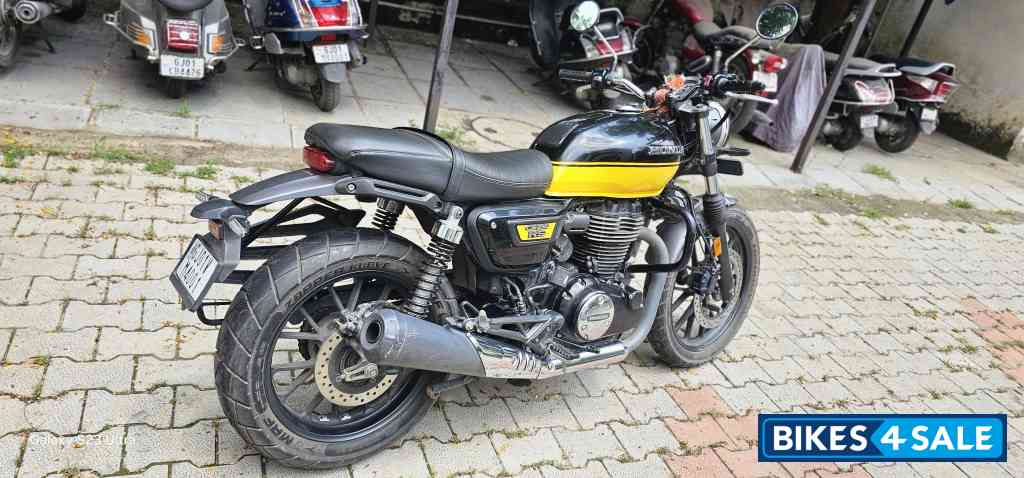 Honda CB350RS