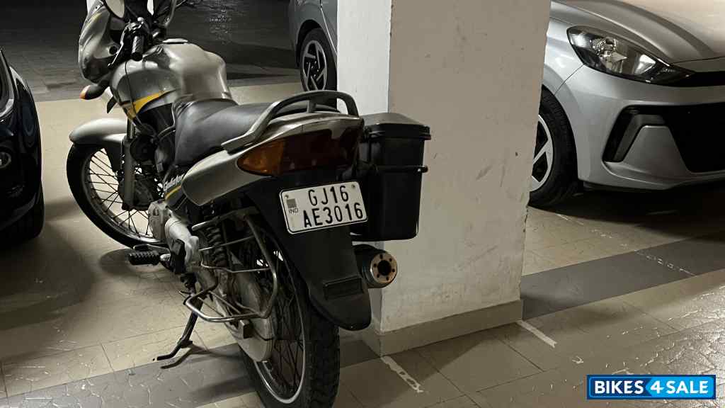 Silver Yamaha Gladiator