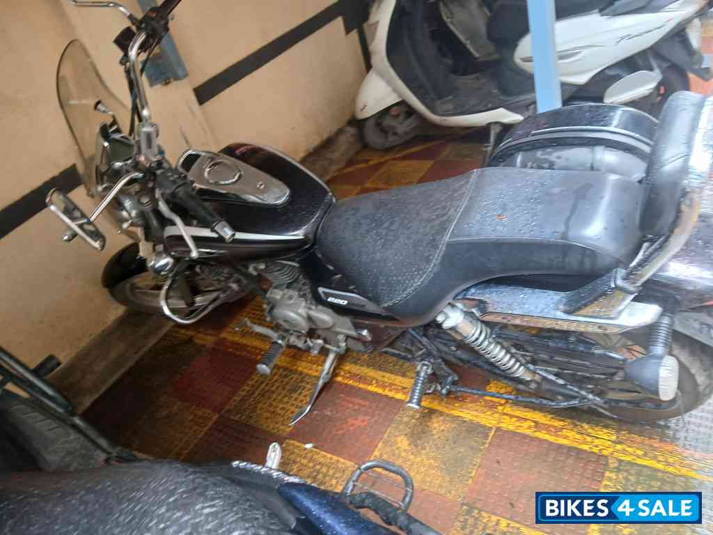 Bajaj Avenger Cruise 220