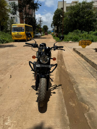 Black Royal Enfield Hunter 350 Metro