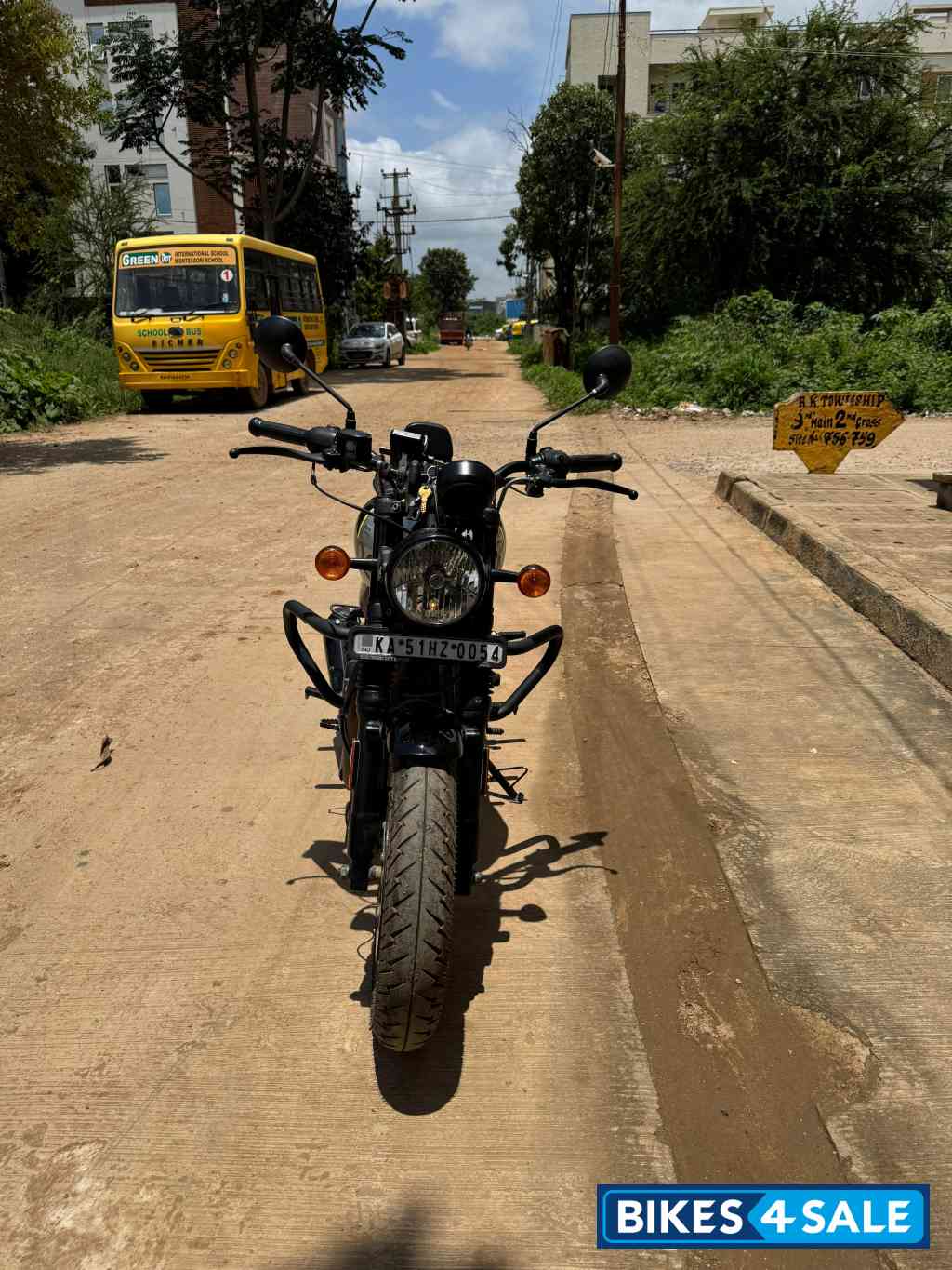 Black Royal Enfield Hunter 350 Metro