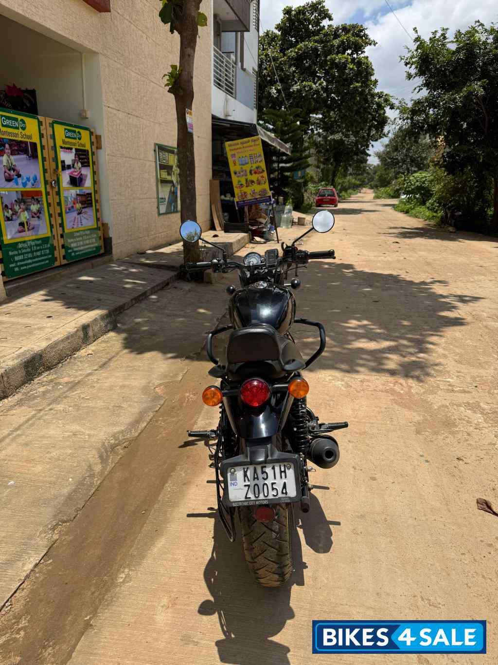 Black Royal Enfield Hunter 350 Metro