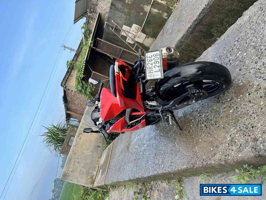 Red TVS Apache RR 310