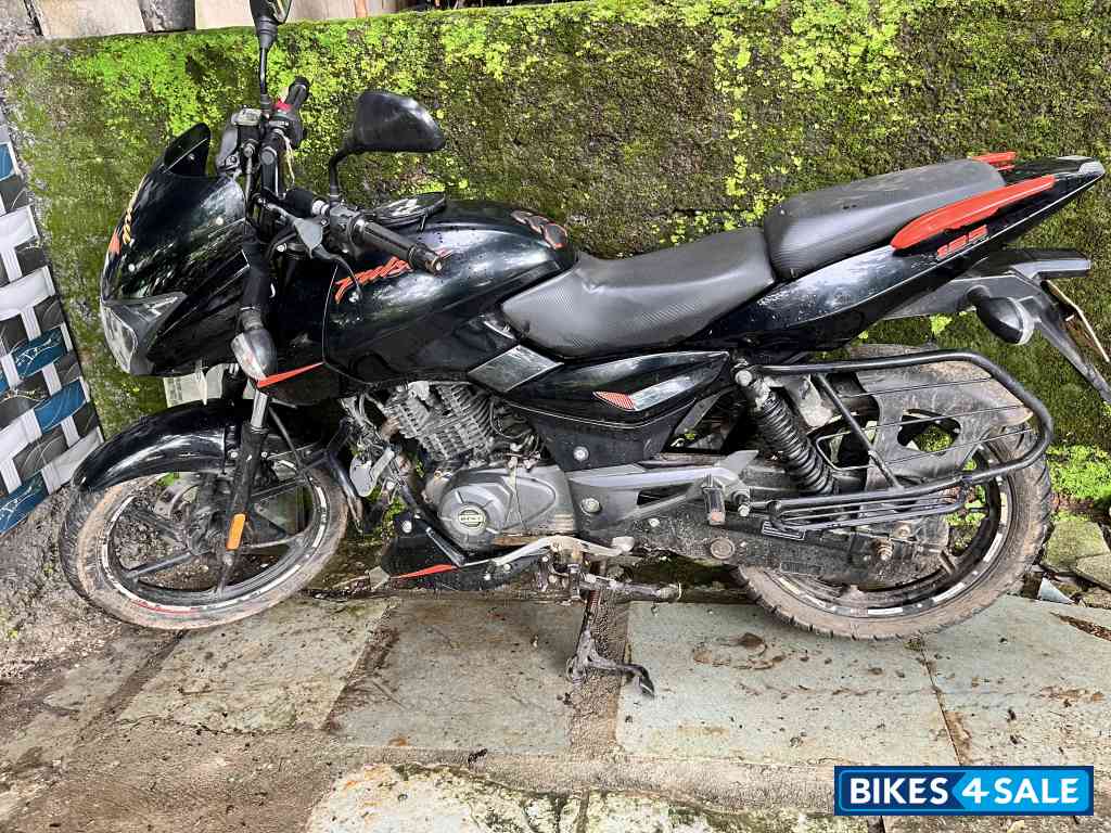 Bajaj Pulsar 125 Split Seat