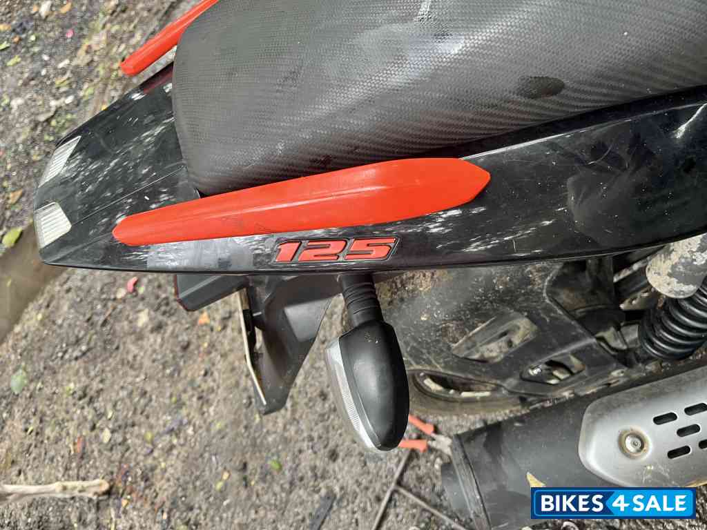 Bajaj Pulsar 125 Split Seat