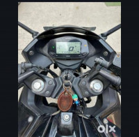 Black Suzuki Gixxer 150