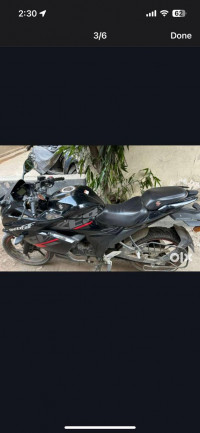 Black Suzuki Gixxer 150