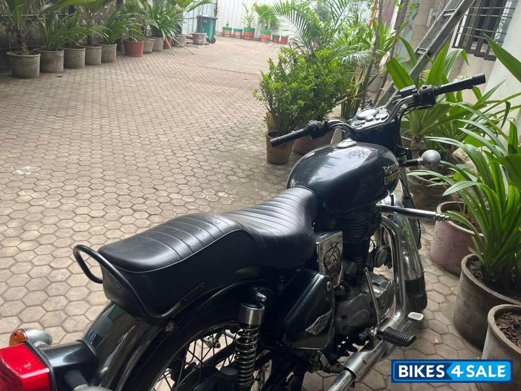 Black Royal Enfield Bullet Electra Twinspark