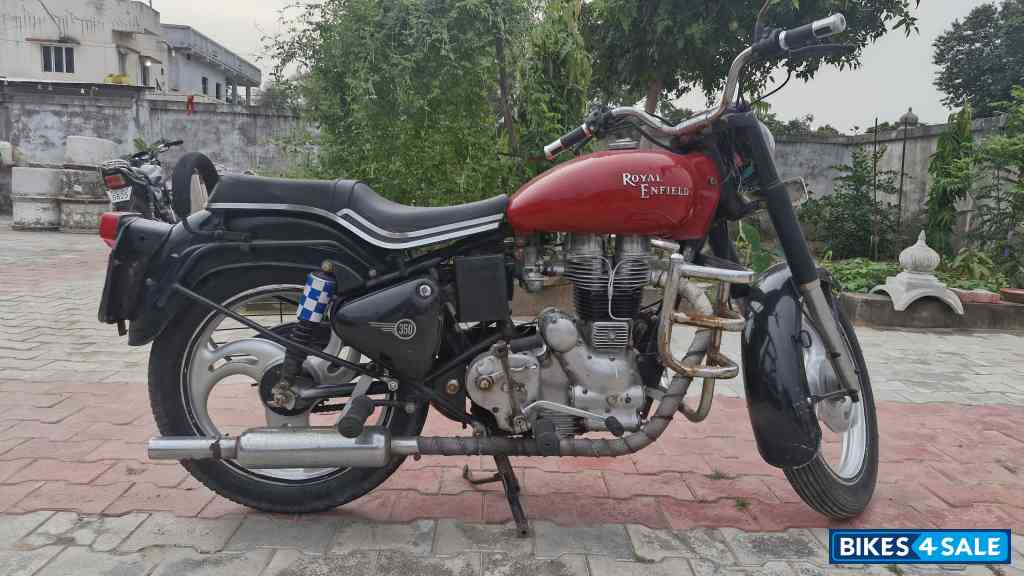 Red And Black Royal Enfield Bullet Standard 350