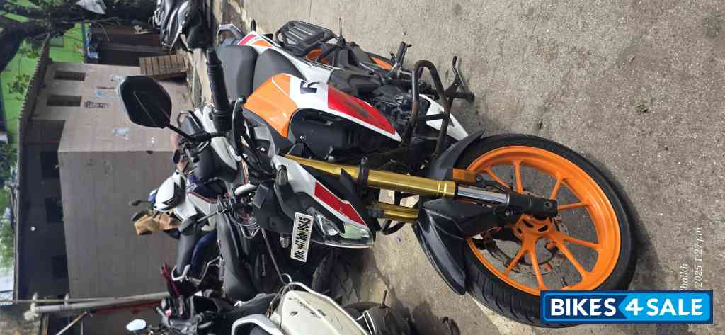 Orange Repsol Honda Hornet 2.0 Repsol Edition