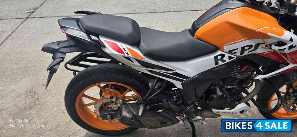 Orange Repsol Honda Hornet 2.0 Repsol Edition