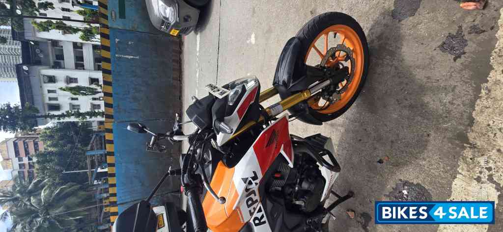 Orange Repsol Honda Hornet 2.0 Repsol Edition
