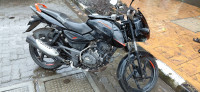 Black Bajaj Pulsar 125 Neon BS6