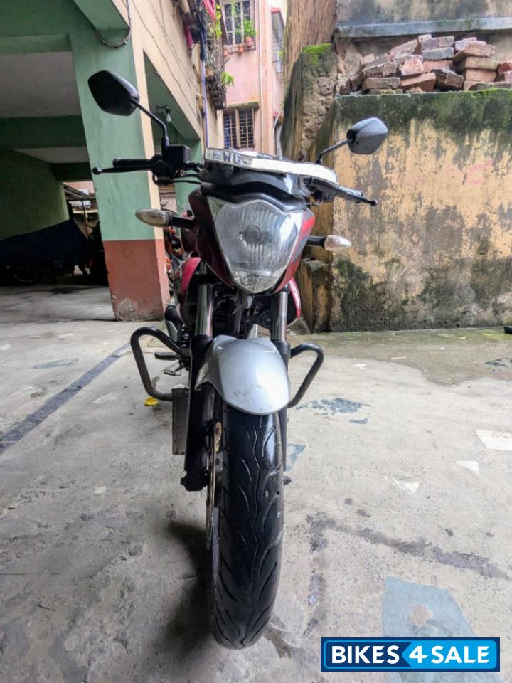 Candy Red/silver Suzuki Gixxer ABS