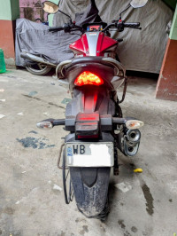 Candy Red/silver Suzuki Gixxer ABS