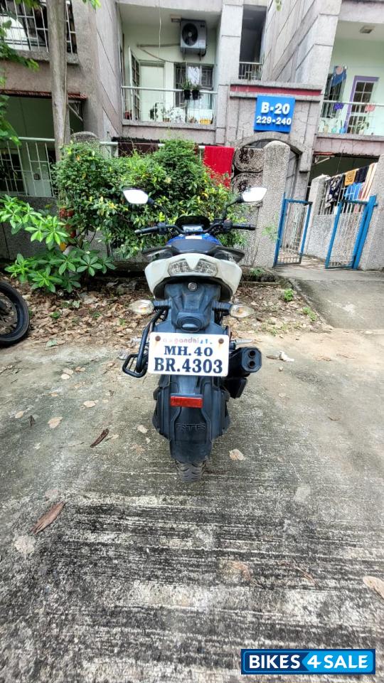 Blue TVS Apache RTR 160 4V