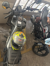 Husqvarna Svartpilen 250 2022