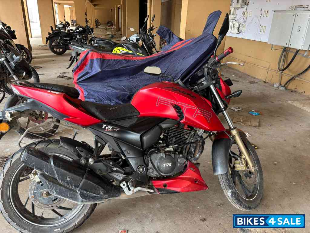 Red TVS Apache RTR 200 4V ABS Red TVS Apache RTR 200 4V ABS