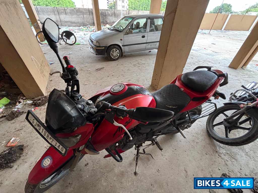 Red TVS Apache RTR 200 4V ABS Red TVS Apache RTR 200 4V ABS