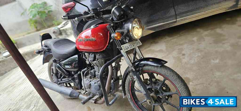 Red Royal Enfield Thunderbird X 350