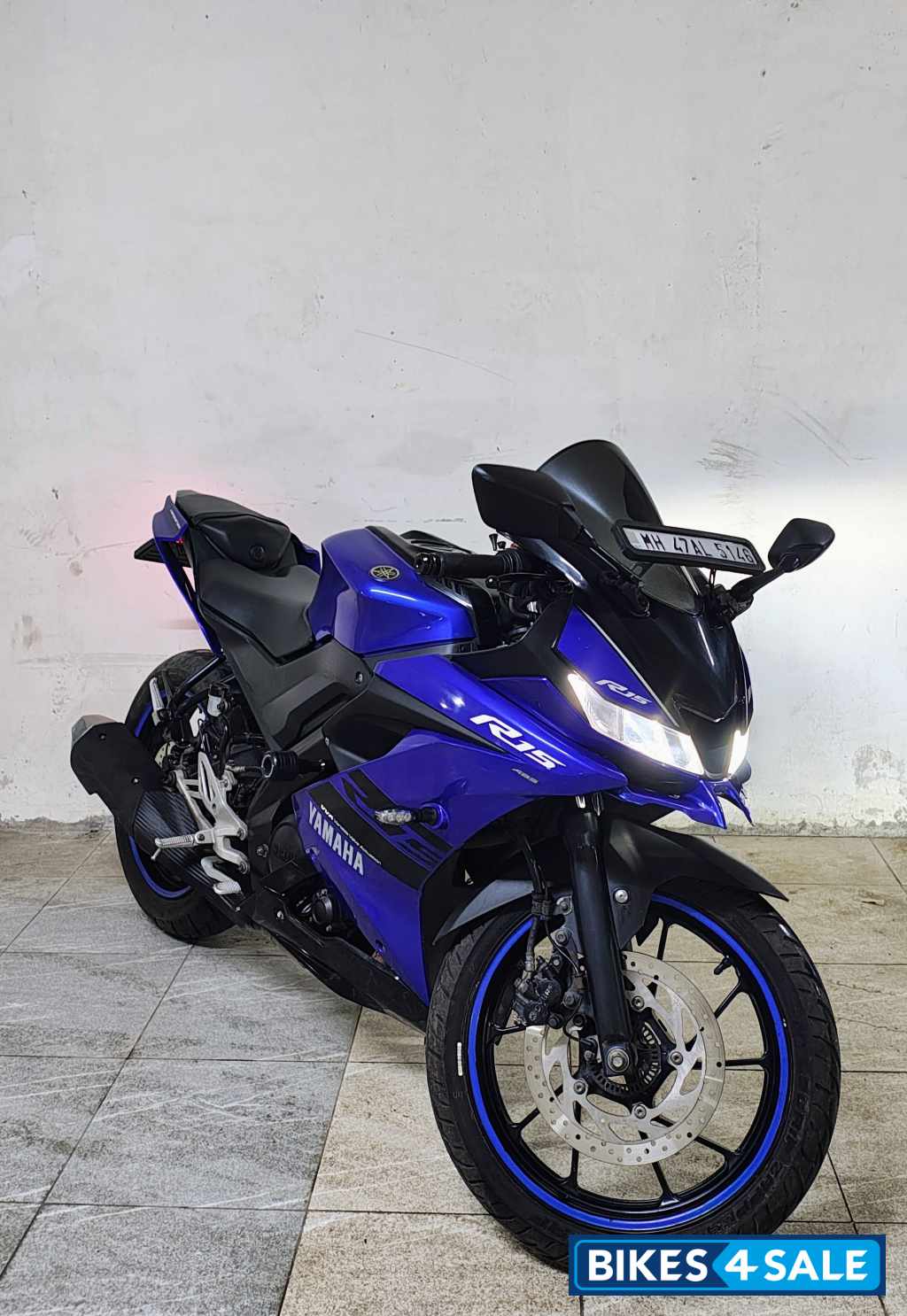 Racing Blue Yamaha YZF R15 V3