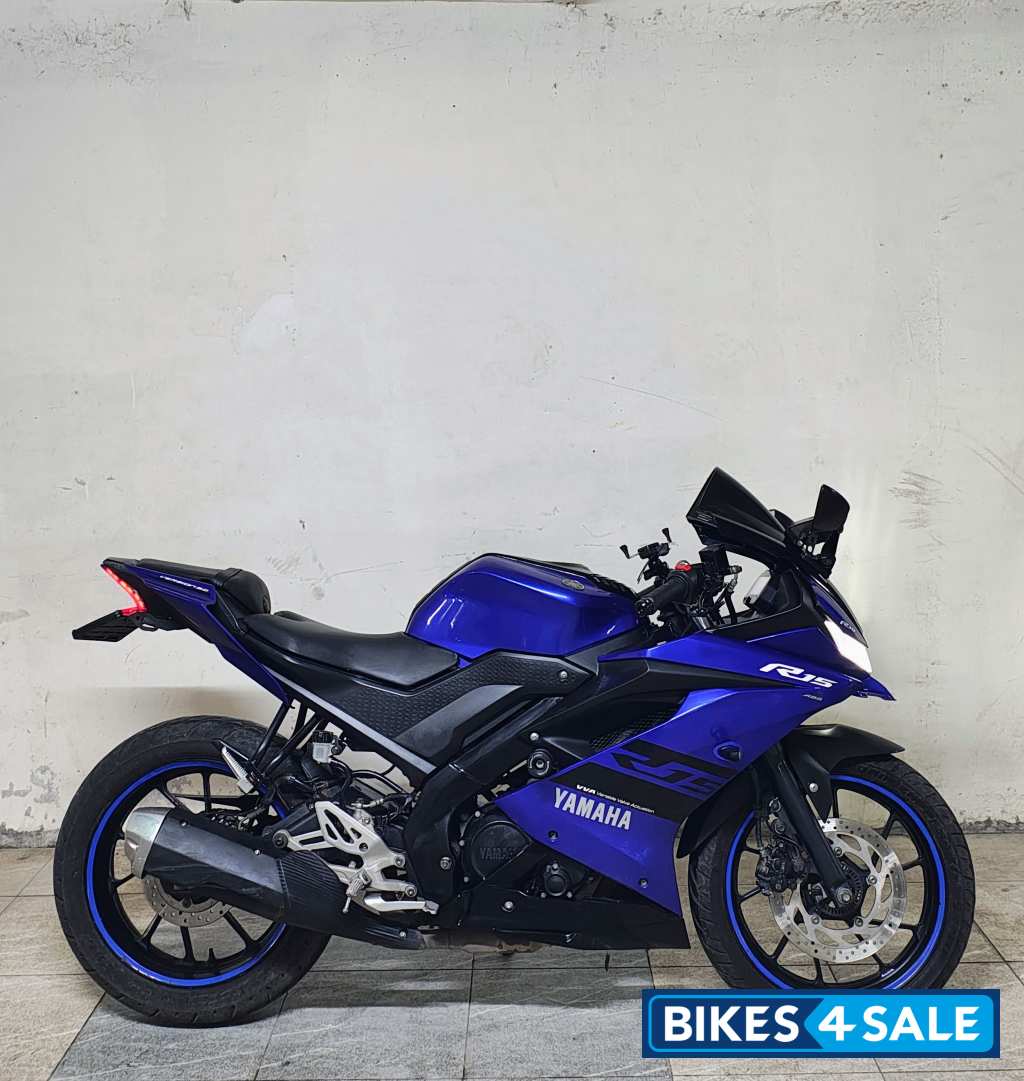 Racing Blue Yamaha YZF R15 V3
