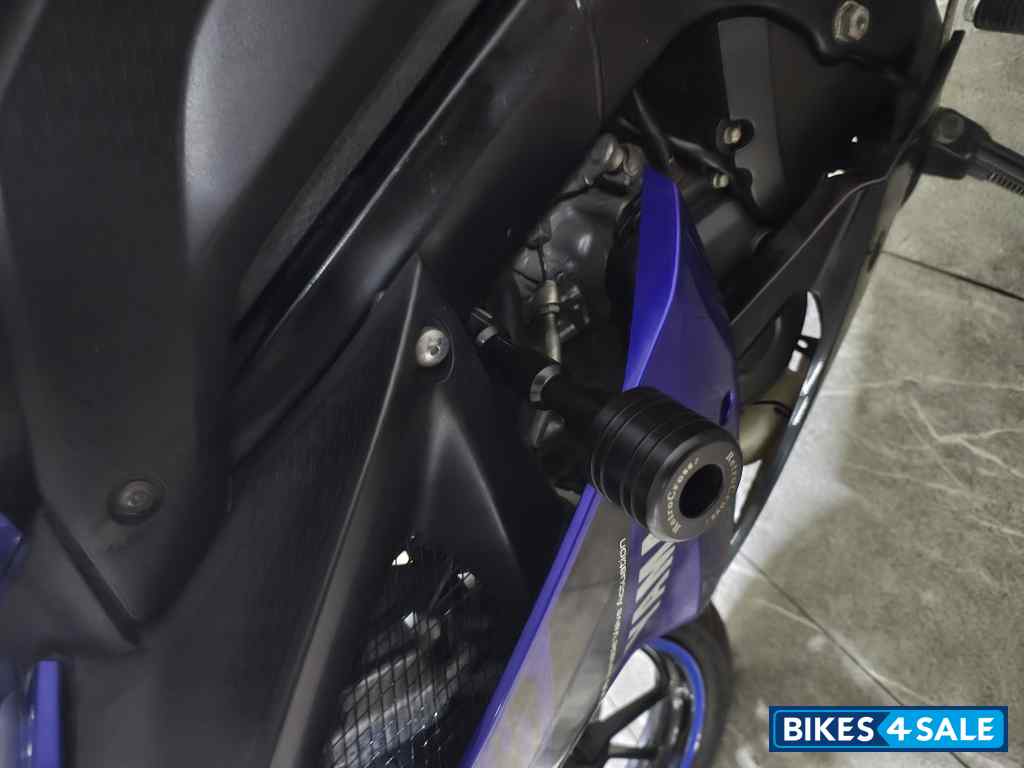 Racing Blue Yamaha YZF R15 V3