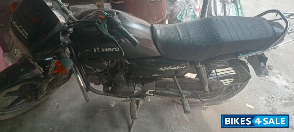 Black Accent Hero Splendor Plus