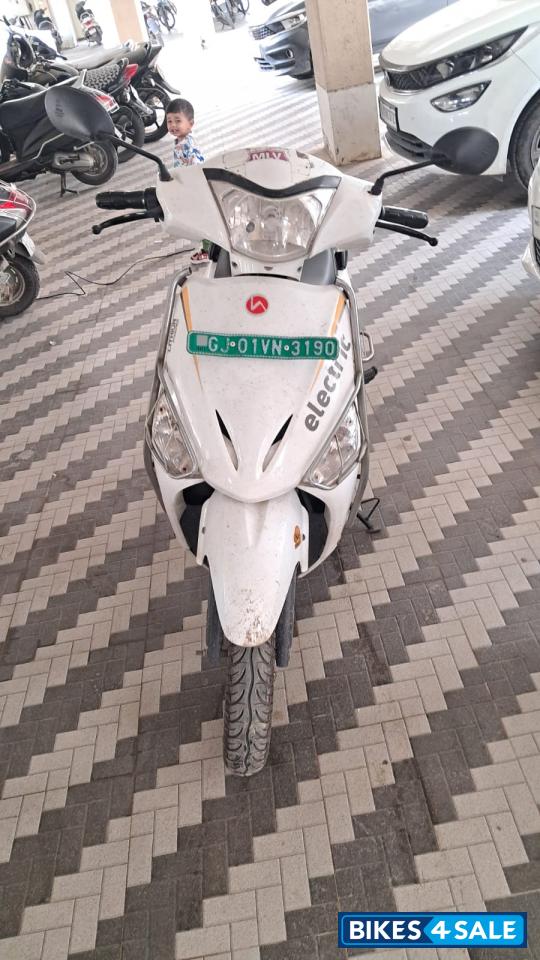 White Hero Electric Optima HS 500 ER