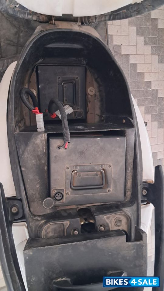 White Hero Electric Optima HS 500 ER White Hero Electric Optima HS 500 ER