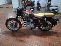 Chestnut Royal Enfield Classic 350