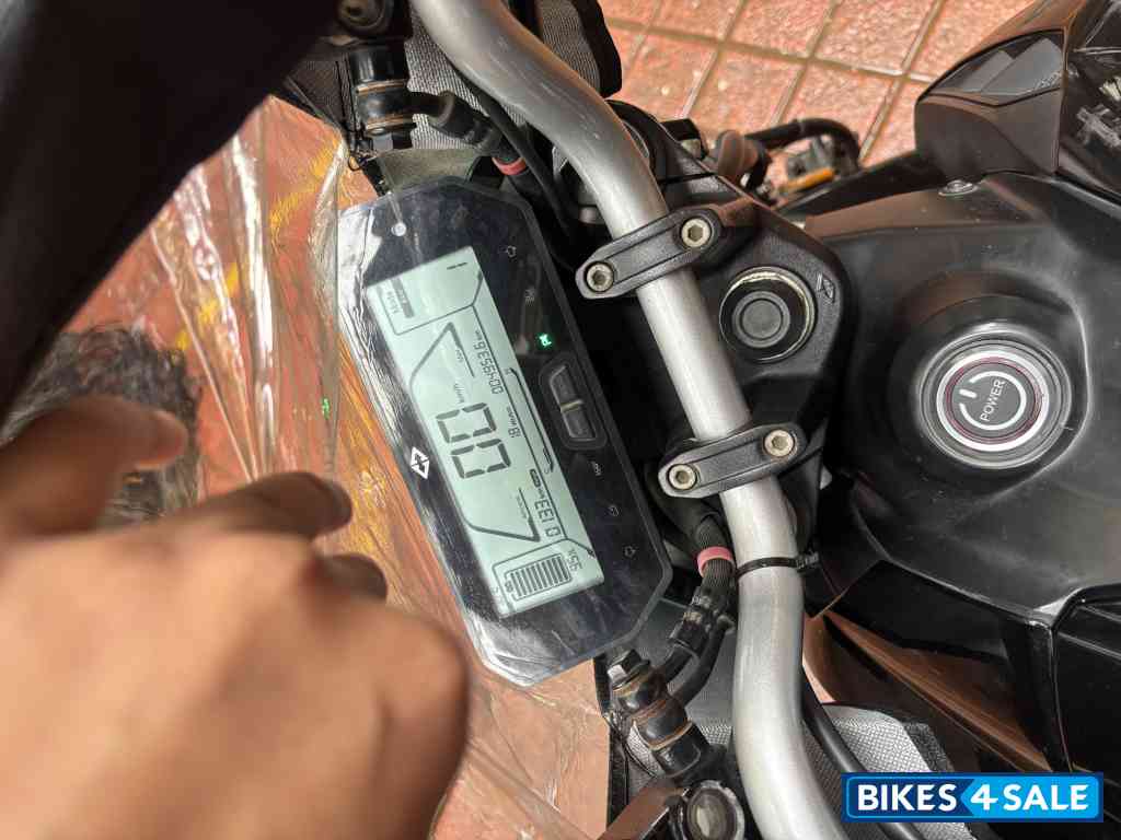 Cosmic Black Revolt RV 400