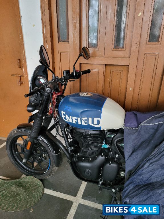 Royal Enfield Hunter 350 Metro