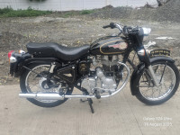 Black Royal Enfield Bullet Standard 350
