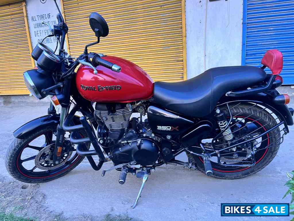 Red Royal Enfield Thunderbird X 350