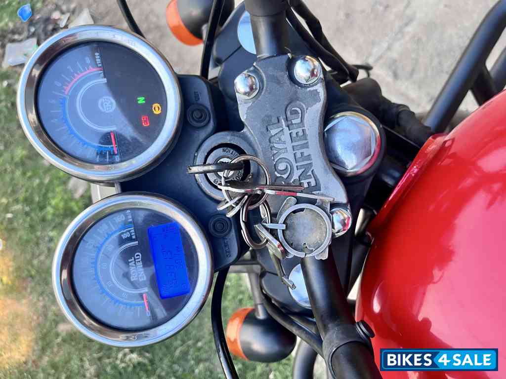 Red Royal Enfield Thunderbird X 350