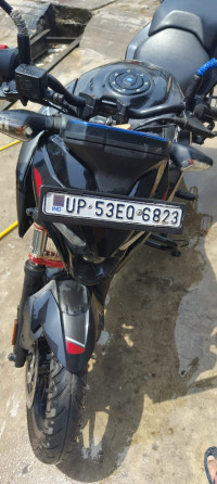 Black Bajaj Pulsar N160