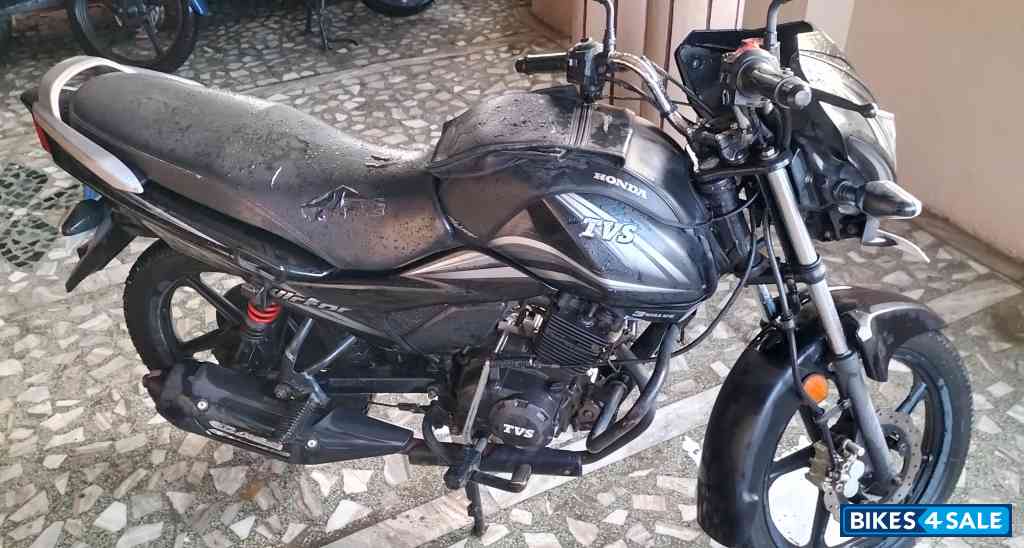 Black Grey TVS Victor Black Grey TVS Victor