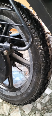 Black Grey TVS Victor